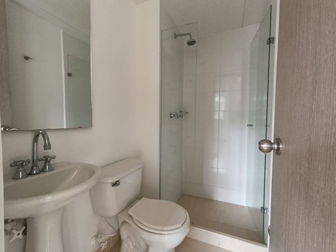 Apartamento de 2 alcobas en arriendo en Las Lomitas, Sabaneta, 68 m² · foto 15 de 20