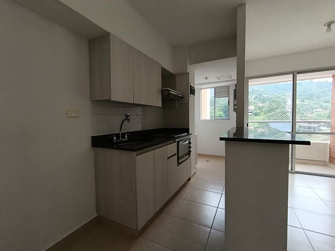 Apartamento de 2 alcobas en arriendo en Las Lomitas, Sabaneta, 68 m² · foto 20 de 20
