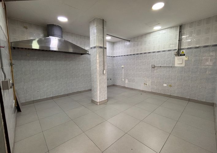 Local en venta en La Candelaria, Medellín, 22 m² · foto 2 de 7