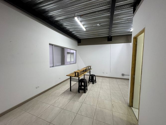 Local en arriendo en Zona Industrial No. 1, Itagüí, 222 m² · foto 10 de 16