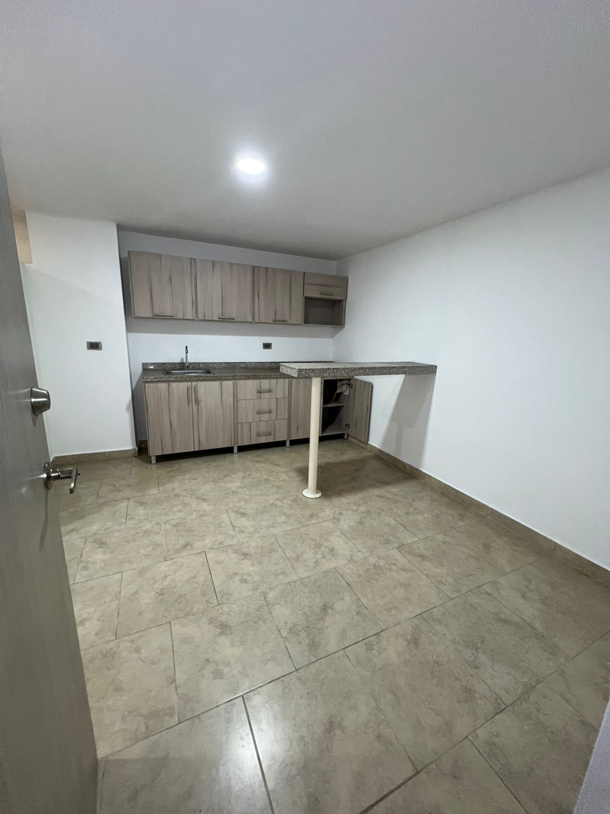Studio for rent in Santa Anita, Cali