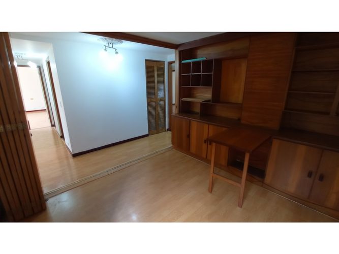 Apartamento de 3 alcobas en venta en El Poblado, Medellín, 150 m² · foto 4 de 12