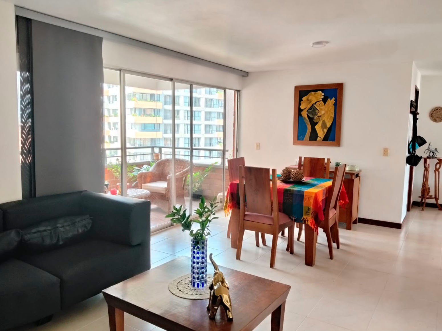 Apartamento en arriendo en El Poblado, Medellín · foto 2 de 18