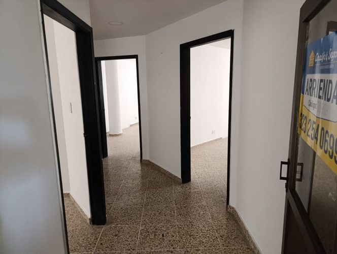 Oficina en arriendo en Centro, Montería, 424 m² · foto 3 de 12