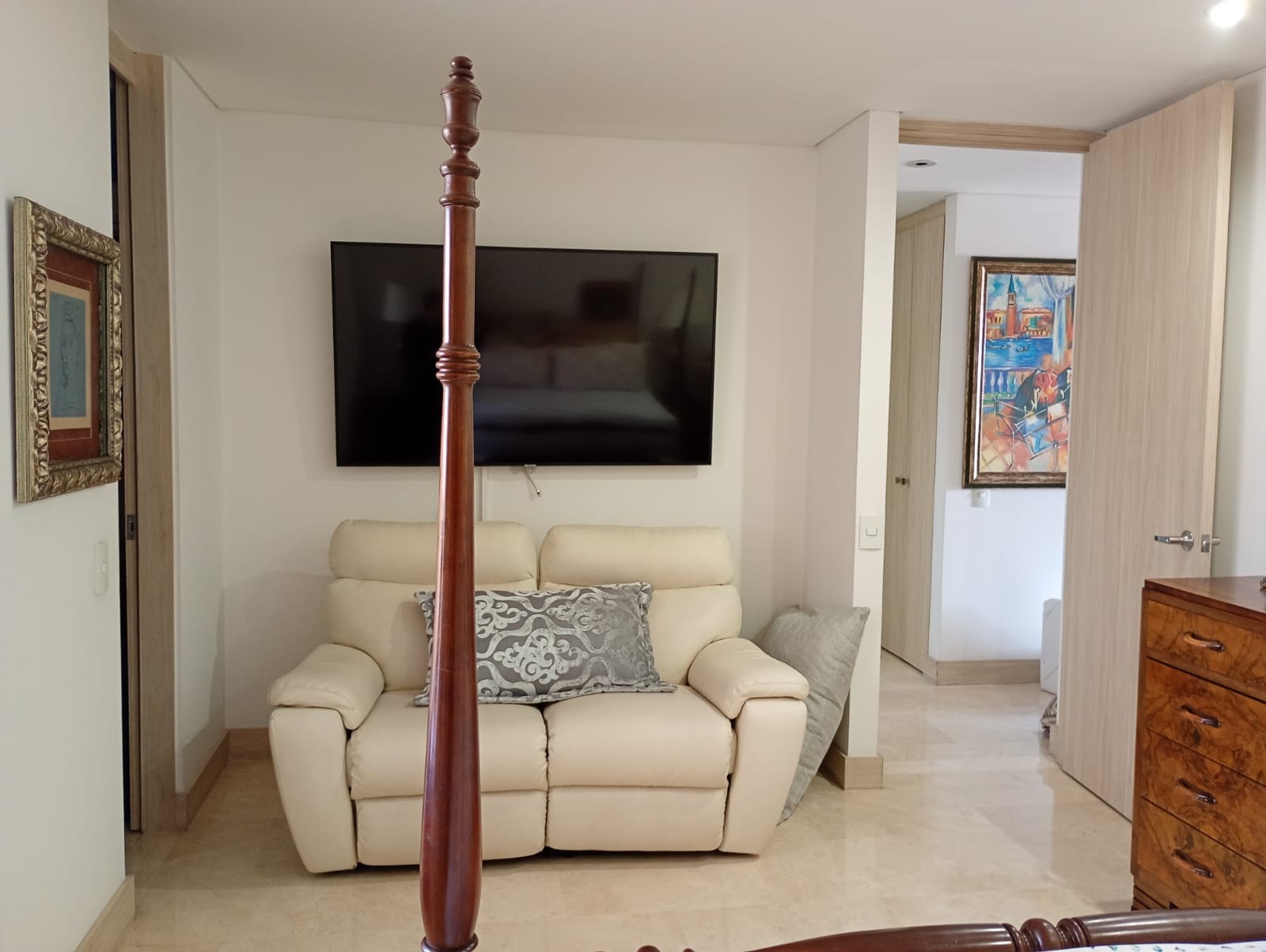 Apartamento en arriendo en Laureles, Medellín · foto 11 de 19