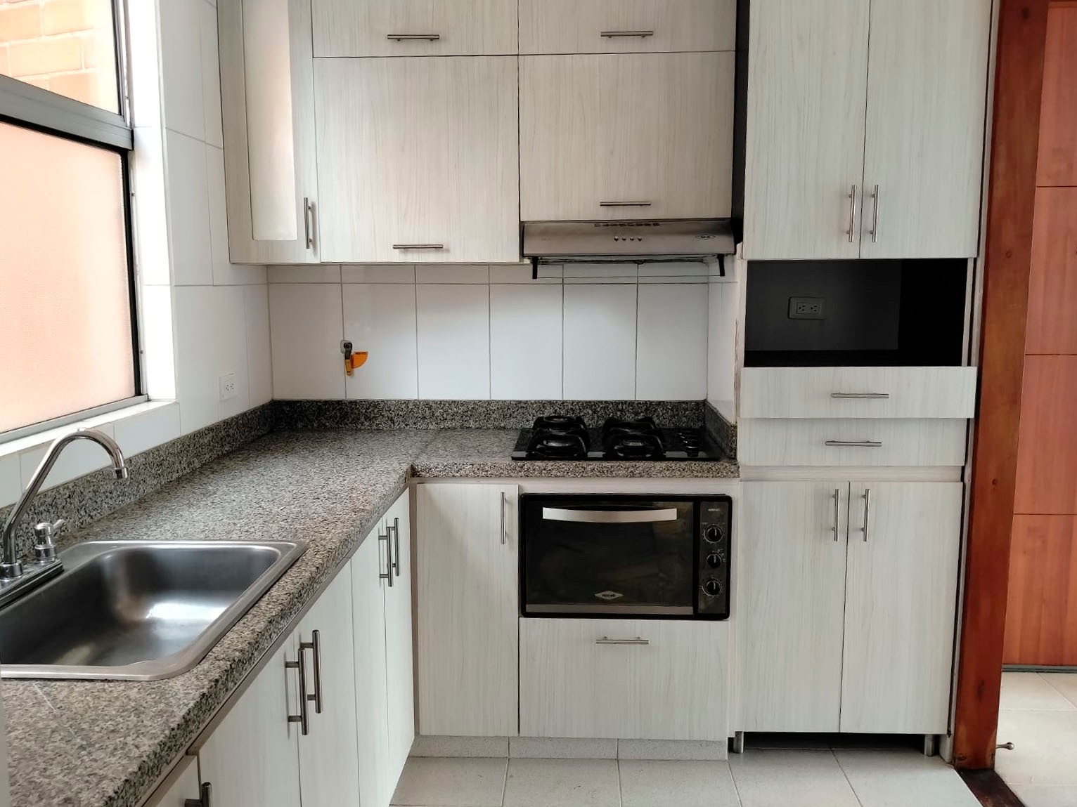 Apartamento en arriendo en El Poblado, Medellín · foto 4 de 18