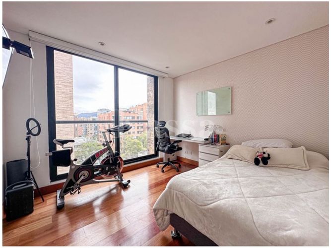 Apartamento en venta en El Virrey, Bogotá, 187 m² · foto 10 de 14