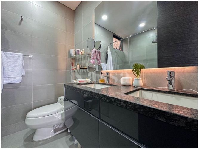 Apartamento en venta en El Virrey, Bogotá, 187 m² · foto 13 de 14
