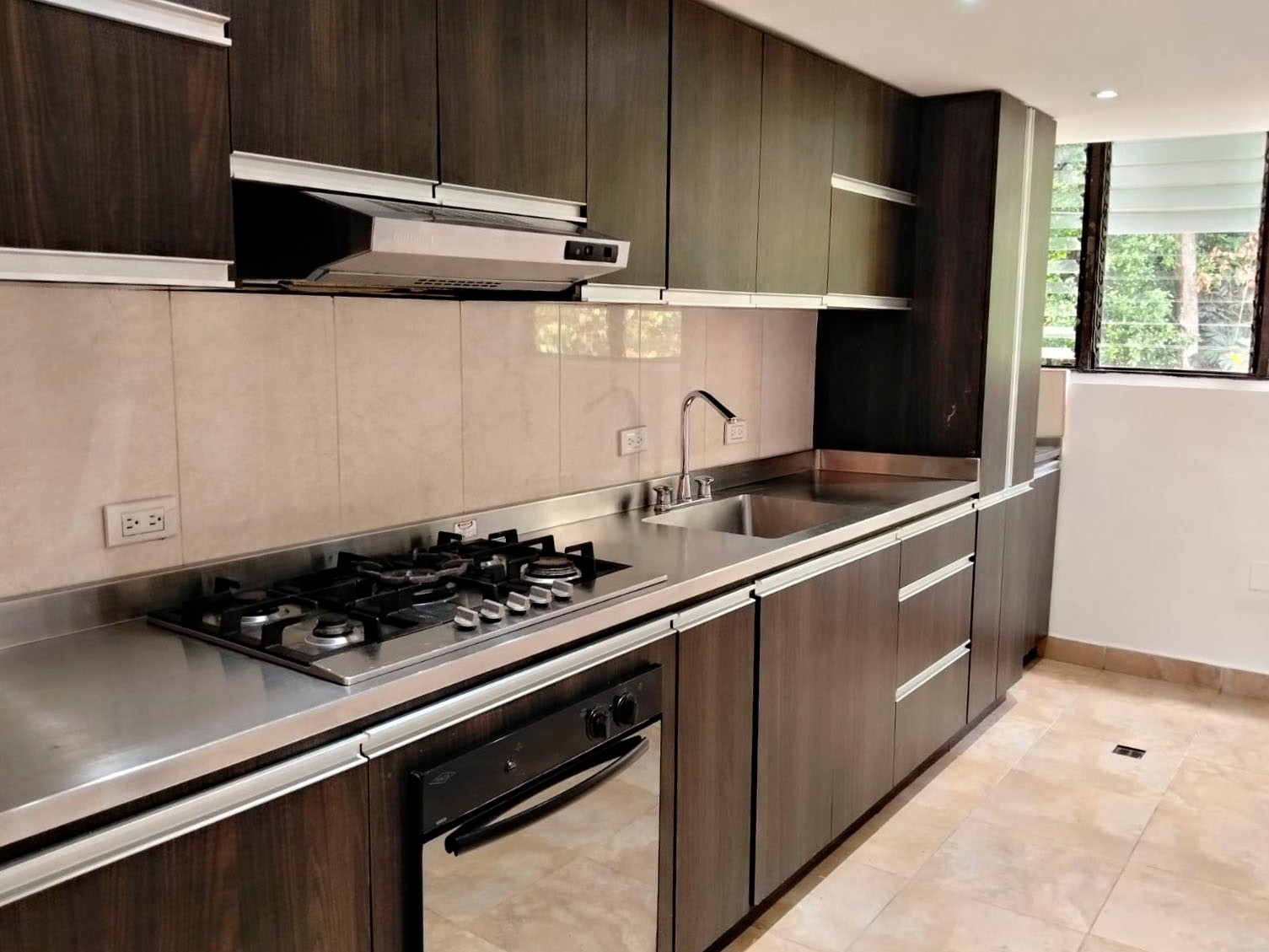 Apartamento en arriendo en El Poblado, Medellín · foto 5 de 18