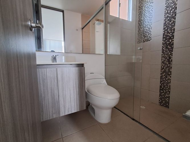 Apartamento de 2 alcobas en arriendo en Los Colegios, Rionegro, 78 m² · foto 7 de 11