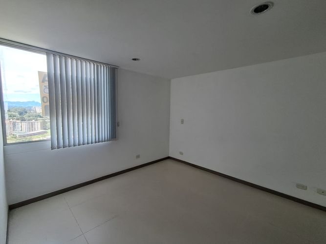 Apartamento de 2 alcobas en arriendo en Los Colegios, Rionegro, 78 m² · foto 9 de 11