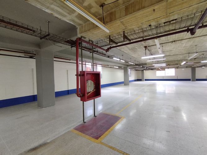 Bodega en arriendo en Zona Industrial No. 1, Itagüí, 1450 m² · foto 4 de 10