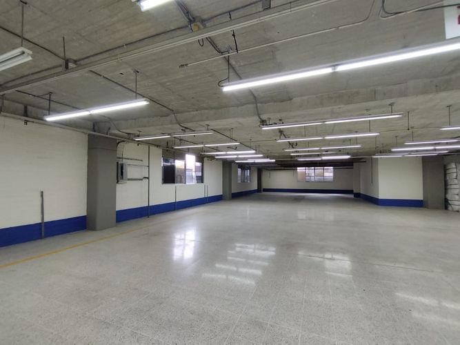 Bodega en arriendo en Zona Industrial No. 1, Itagüí, 1450 m² · foto 5 de 10