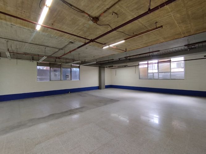 Bodega en arriendo en Zona Industrial No. 1, Itagüí, 1450 m² · foto 6 de 10