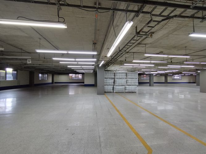 Bodega en arriendo en Zona Industrial No. 1, Itagüí, 1450 m² · foto 7 de 10