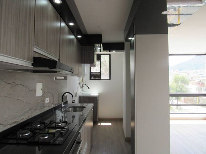 Apartamento de 3 alcobas en venta en Ciudad Jardin Sur, Bogotá, 70 m² · foto 8 de 24