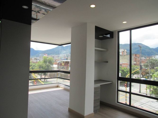 Apartamento de 3 alcobas en venta en Ciudad Jardin Sur, Bogotá, 70 m² · foto 11 de 24