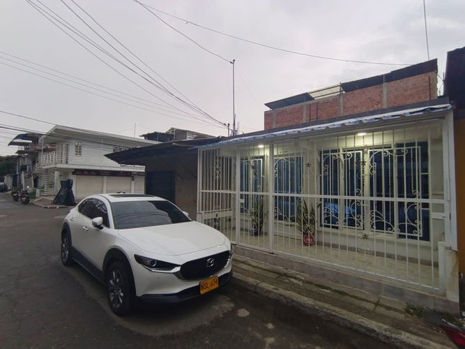 Casa de 3 alcobas en venta en Rincón De Zaragoza, Jamundí, 55 m² · foto 2 de 22