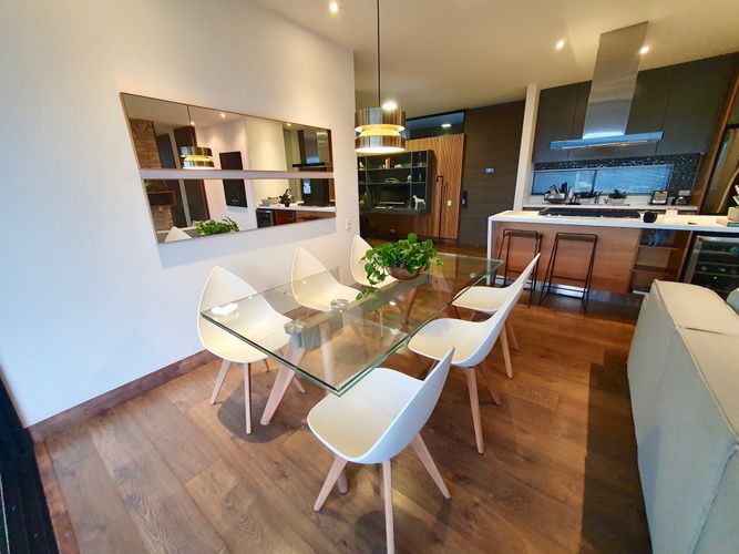 Apartamento de 2 alcobas en venta en El Poblado, Medellín, 129 m² · foto 9 de 24