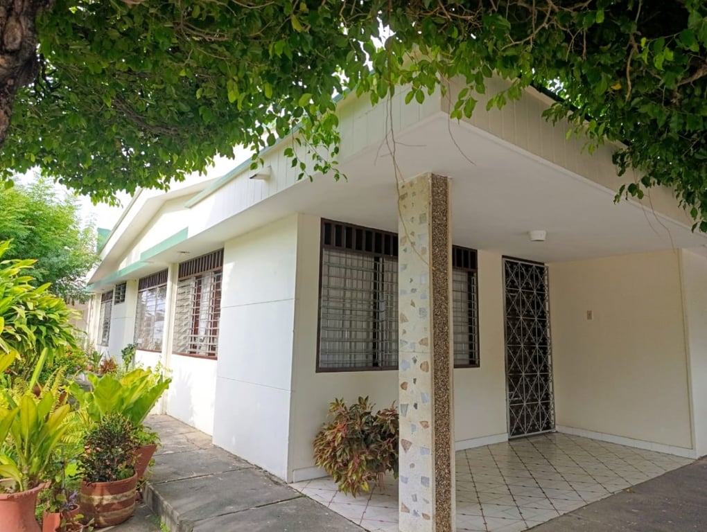 Casa en venta en Centro, Montería · foto 2 de 12