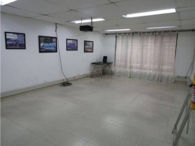 Oficina en venta en Colseguros Andes, Cali, 518 m² · foto 19 de 24