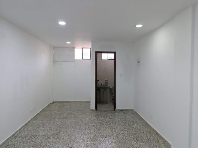 Oficina en arriendo en Centro, Montería, 21 m² · foto 6 de 12