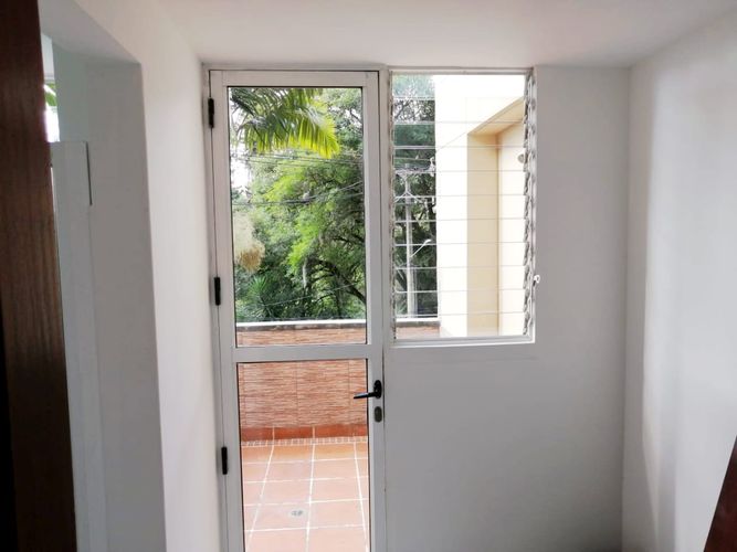 Apartamento de 2 alcobas en arriendo en Urbanización Las Cumbres, Medellín, 118 m² · foto 9 de 15