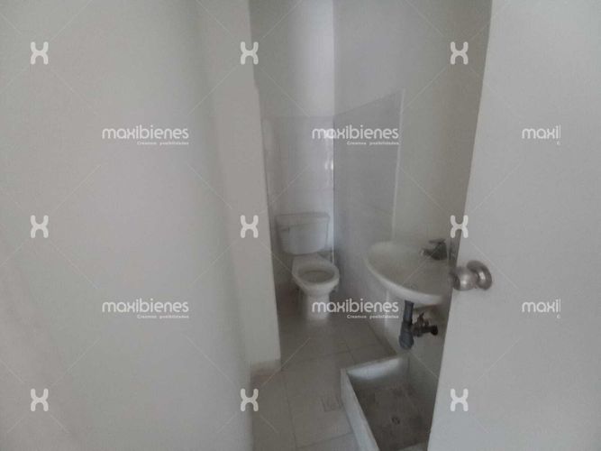 Local en arriendo en Fundadores, Apartado, 45 m² · foto 4 de 7