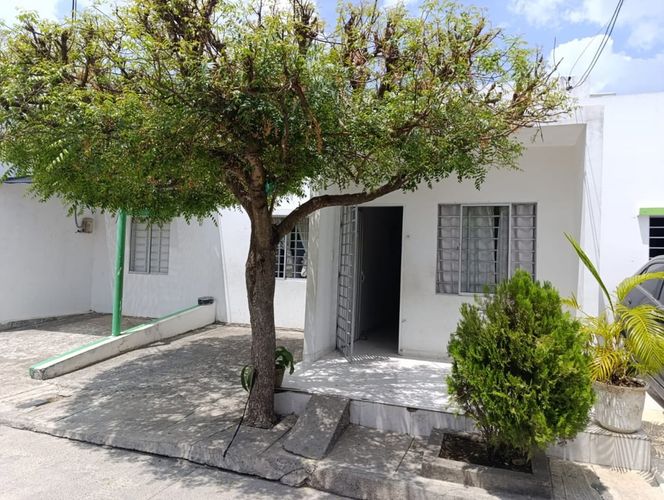 Casa en venta en Urb. Vallejo, Montería, 84 m² · foto 2 de 12