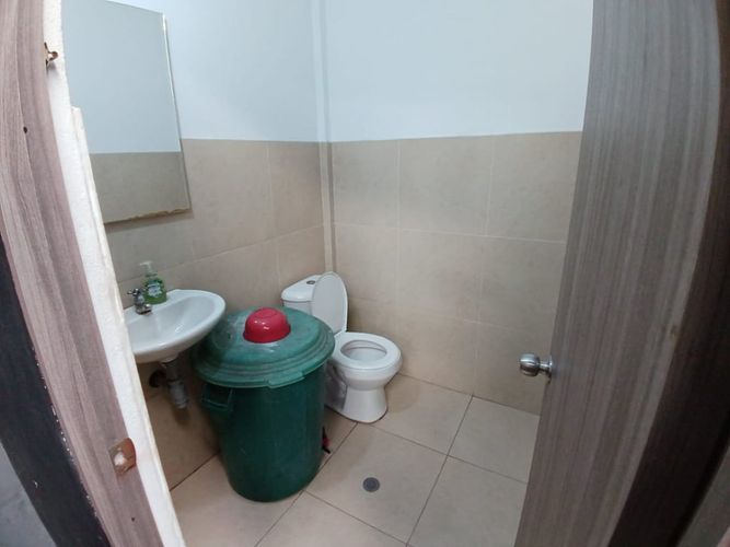 Bodega en venta en Urb. Rosendo Garces, Montería, 279 m² · foto 2 de 12
