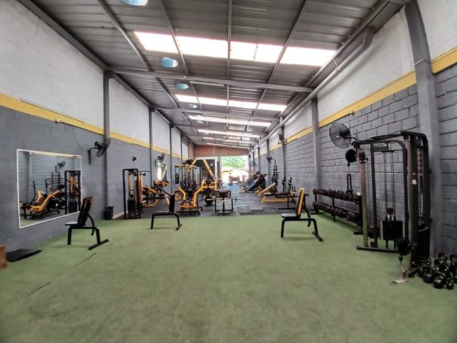 Bodega en venta en Urb. Rosendo Garces, Montería, 279 m² · foto 6 de 12