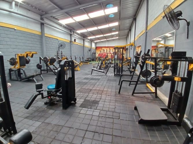 Bodega en venta en Urb. Rosendo Garces, Montería, 279 m² · foto 9 de 12