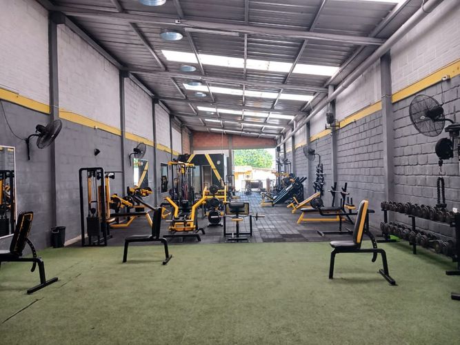 Bodega en venta en Urb. Rosendo Garces, Montería, 279 m² · foto 10 de 12