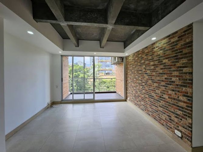Apartamento de 2 alcobas en arriendo en Patio Bonito, Medellín, 73 m² · foto 2 de 24