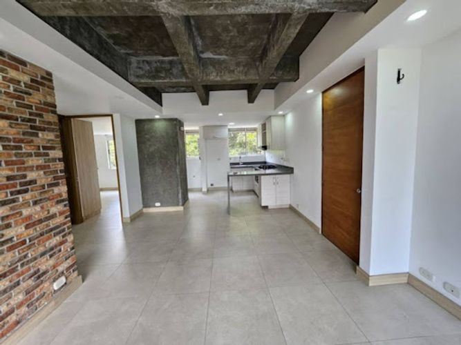 Apartamento de 2 alcobas en arriendo en Patio Bonito, Medellín, 73 m² · foto 4 de 24