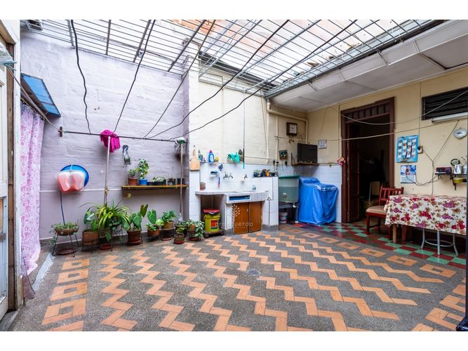 Casa de 6 alcobas en venta en Manrique Central, Medellín, 247 m² · foto 10 de 21