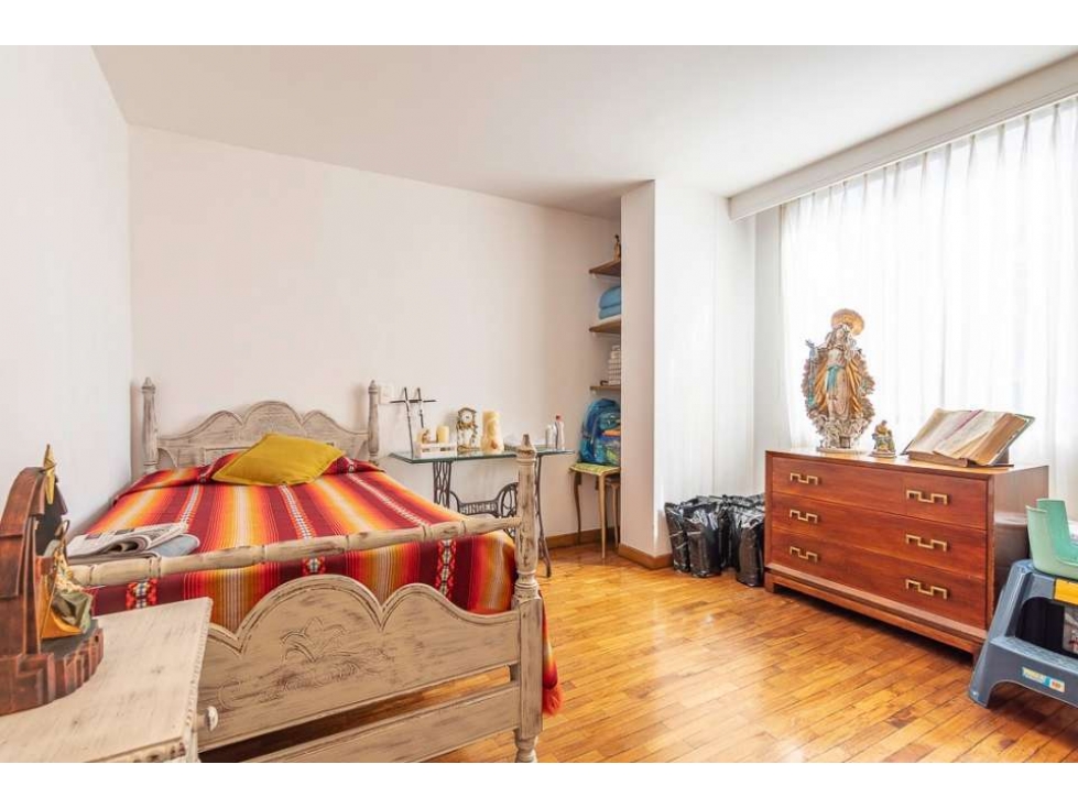 Apartamento en venta en El Poblado, Medellín · foto 8 de 10