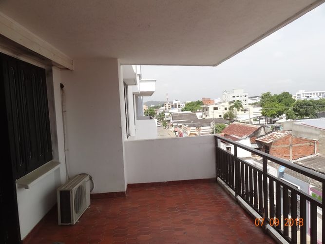 Edificio en venta en Centro, Montería, 552 m² · foto 2 de 12