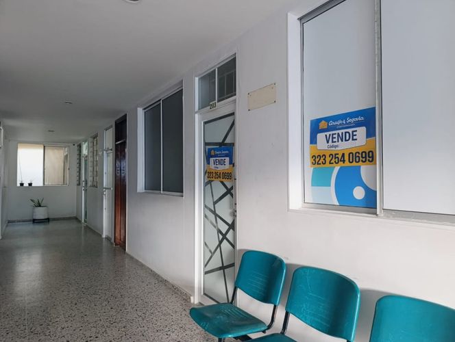 Oficina en venta en Centro, Montería, 46 m² · foto 2 de 12