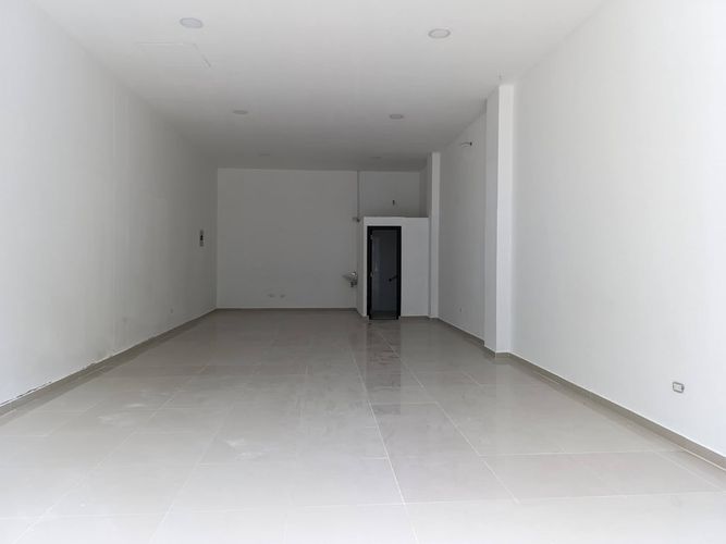 Local en arriendo en El Recreo, Montería, 1234 m² · foto 6 de 12