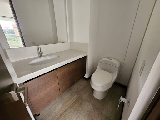 Apartamento en arriendo en El Campestre, Medellín · foto 6 de 24