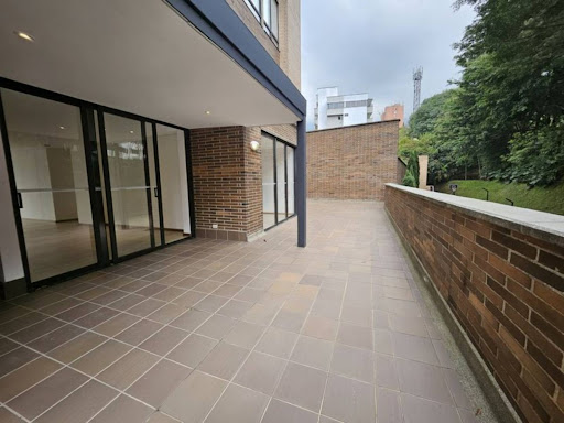Apartamento en arriendo en El Campestre, Medellín · foto 10 de 24