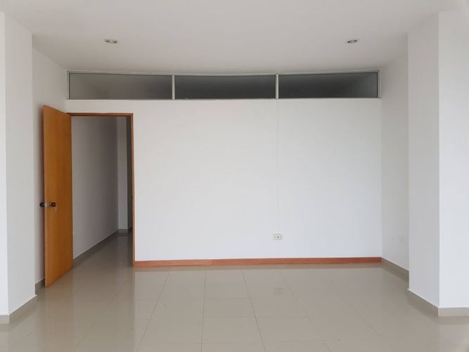 Oficina en arriendo en Centro, Montería, 116 m² · foto 3 de 10