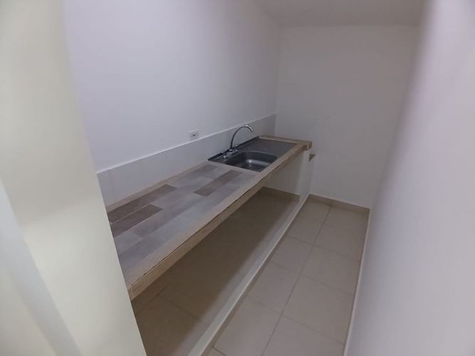 Local en arriendo en La Castellana, Montería, 1330 m² · foto 5 de 12