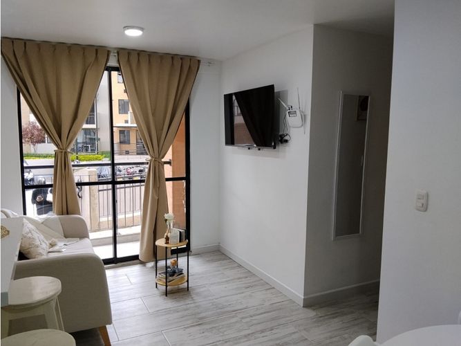 Apartaestudio en venta en Cuatro Esquinas, Rionegro, 49 m² · foto 2 de 14