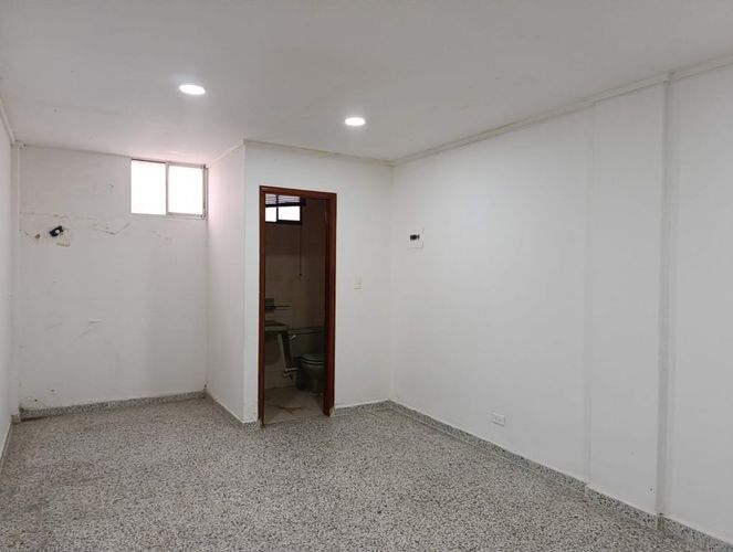 Oficina en arriendo en Centro, Montería, 27 m² · foto 7 de 12