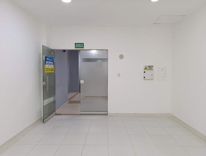 Oficina en arriendo en Urb. Vallejo, Montería, 54 m² · foto 8 de 12