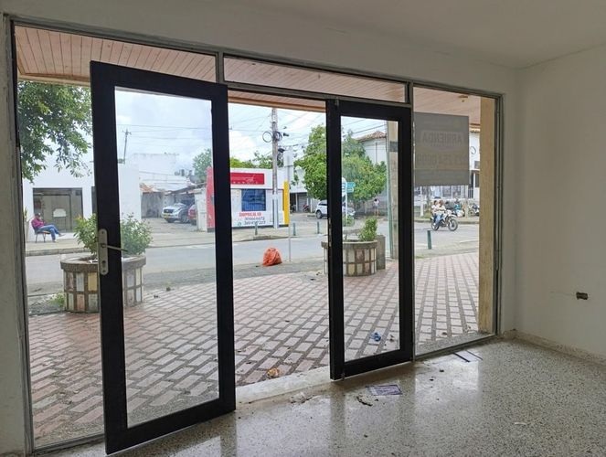 Local en arriendo en Chuchurubi, Montería, 30 m² · foto 5 de 12