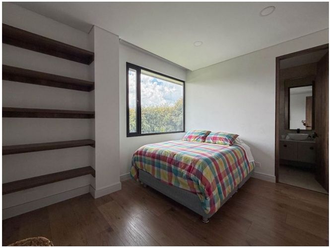Casa de 5 alcobas en venta en Yerbabuena, Sopó, 470 m² · foto 6 de 24