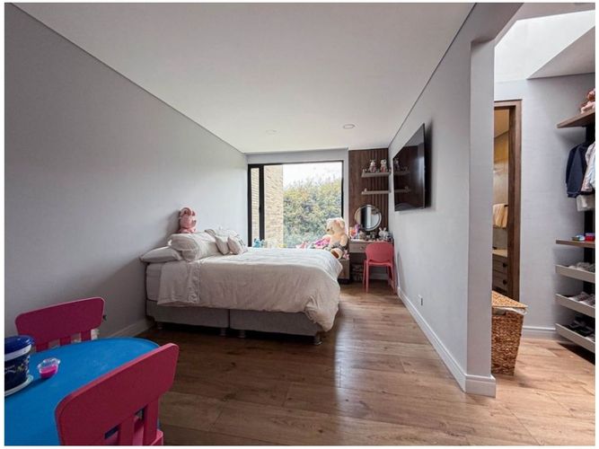 Casa de 5 alcobas en venta en Yerbabuena, Sopó, 470 m² · foto 10 de 24